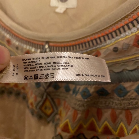 Embroidered tee - Picture 5 of 5